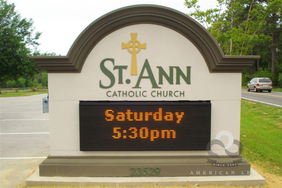 Saint-Ann-Catholic-Church-01.Jpg